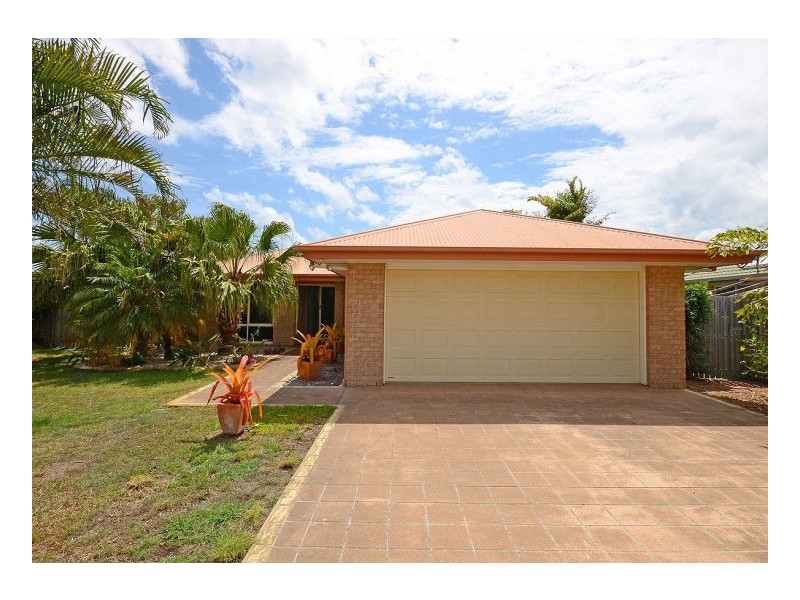 24 Jonwest Cl, Torquay QLD 4655
