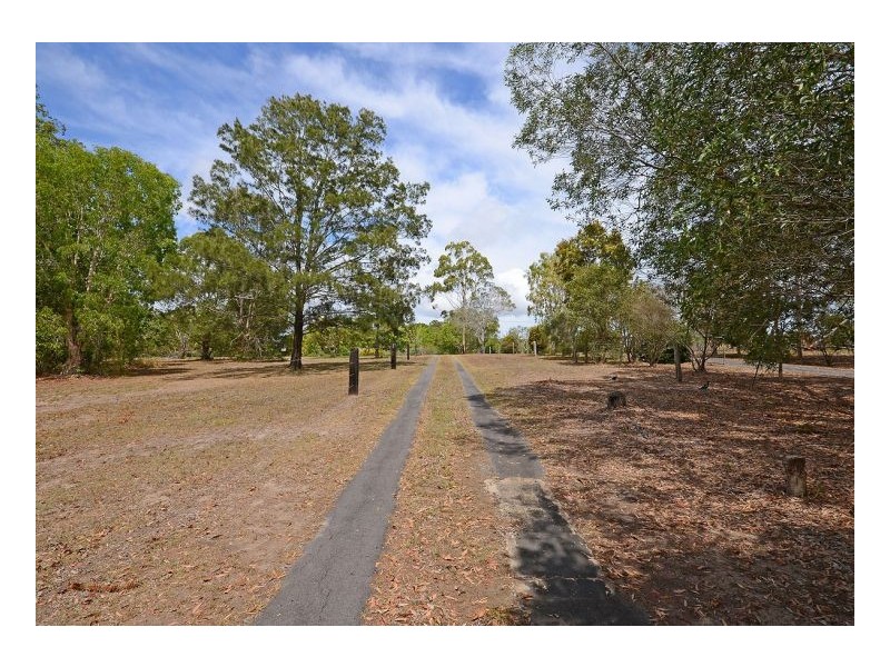220 Bingham Road, Booral QLD 4655