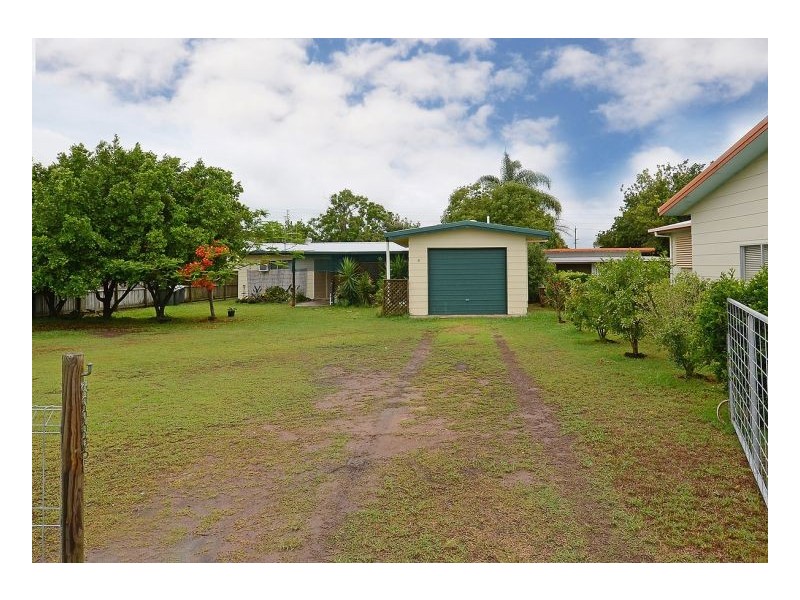 8 Maple Street, Pialba QLD 4655