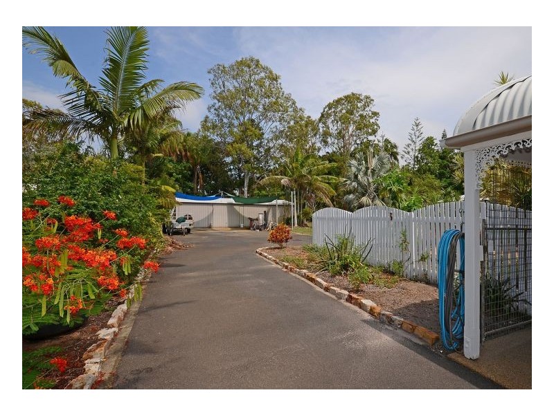 6 Palm Way, Dundowran Beach QLD 4655