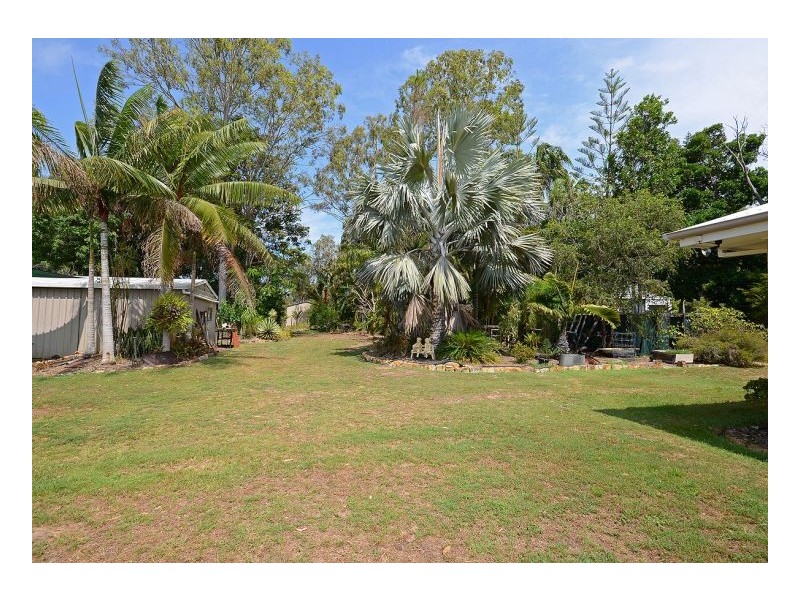 6 Palm Way, Dundowran Beach QLD 4655