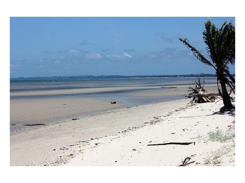 12 Barramundi Drive, Burrum Heads QLD 4659