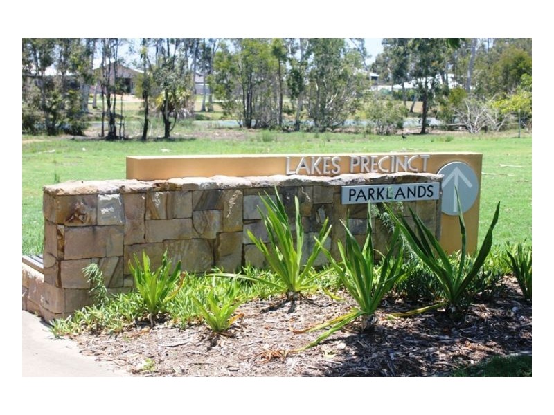 12 Barramundi Drive, Burrum Heads QLD 4659