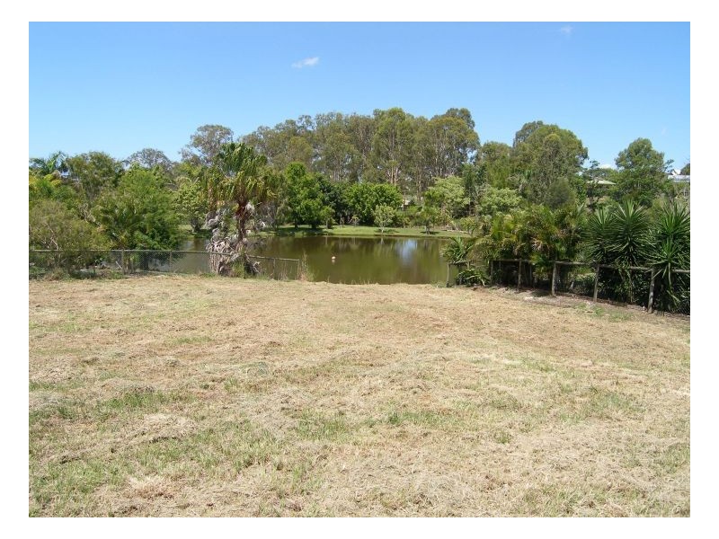 10 Mac Stocks Drive, Dundowran Beach QLD 4655