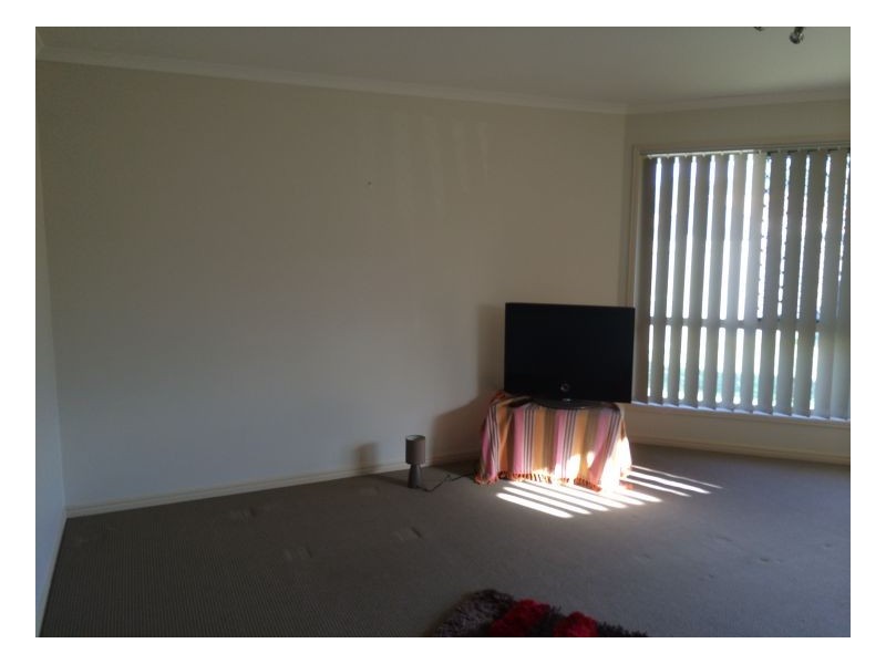 27 Topaz Circuit, Urangan QLD 4655