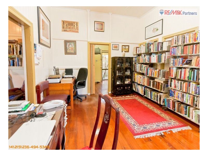 14 Dayman Street, Urangan QLD 4655