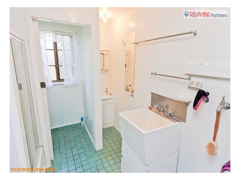 14 Dayman Street, Urangan QLD 4655