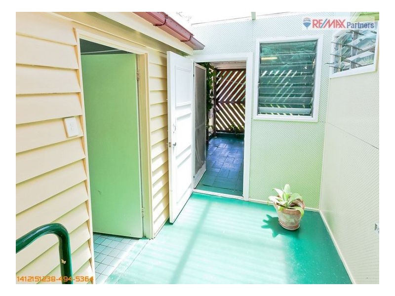 14 Dayman Street, Urangan QLD 4655