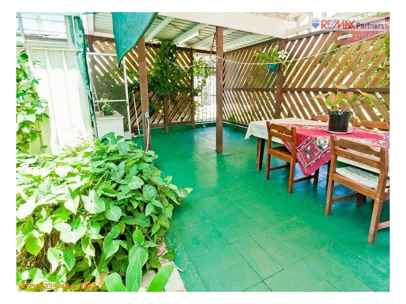 14 Dayman Street, Urangan QLD 4655