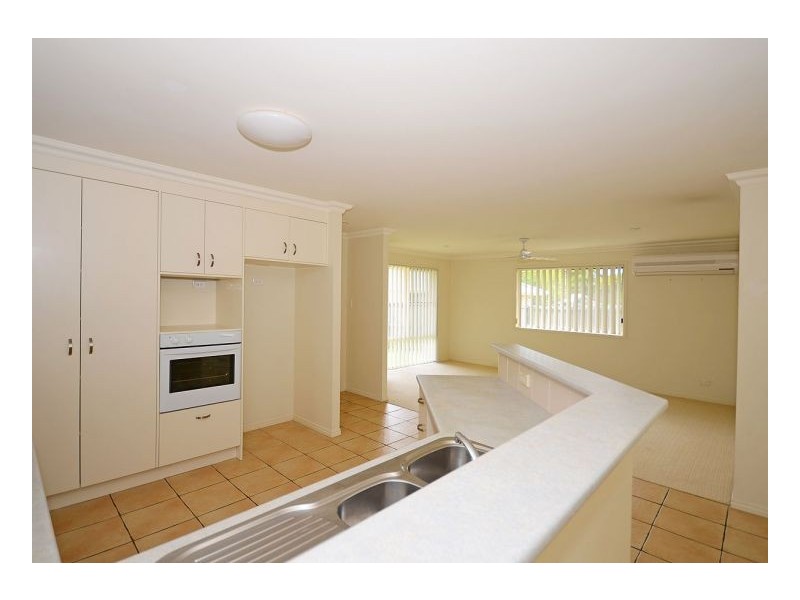21 Durham Ct, Kawungan QLD 4655