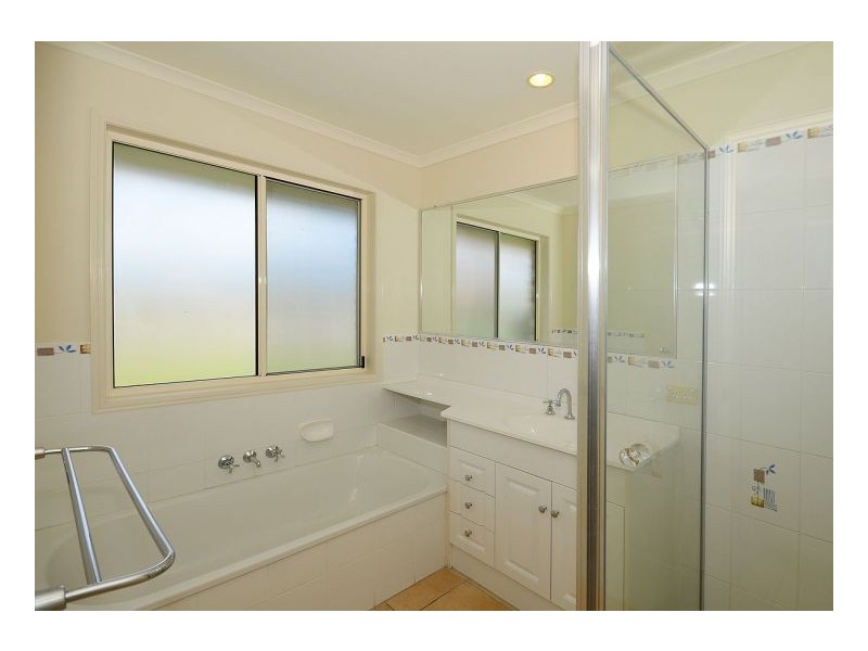 21 Durham Ct, Kawungan QLD 4655