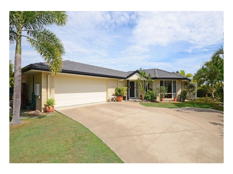 9 Blackall Court, Torquay QLD 4655