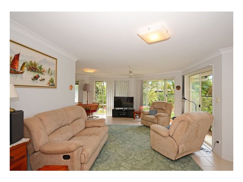 9 Blackall Court, Torquay QLD 4655
