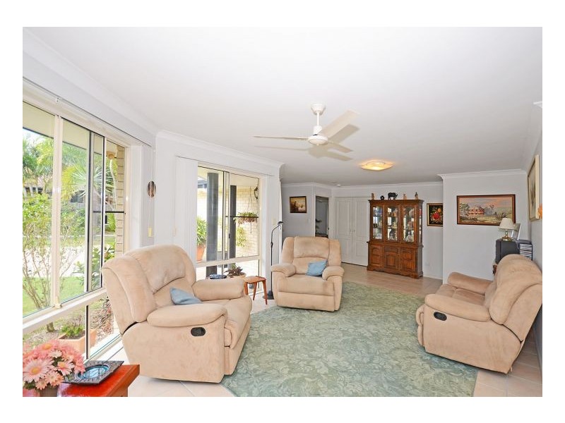9 Blackall Court, Torquay QLD 4655