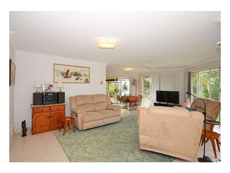 9 Blackall Court, Torquay QLD 4655
