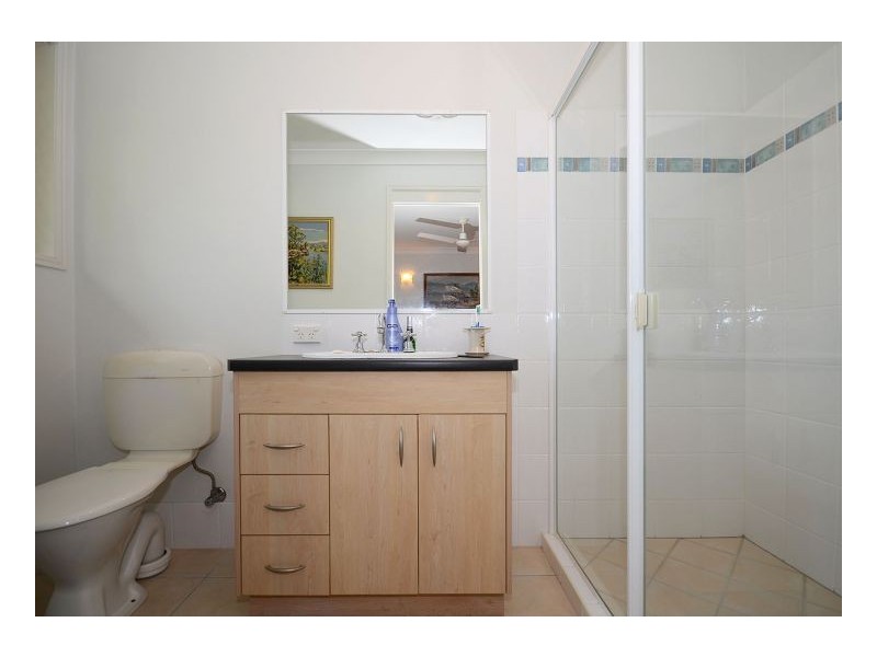 9 Blackall Court, Torquay QLD 4655