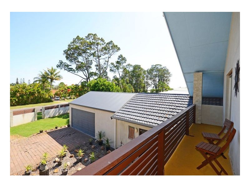 141 Truro St, Torquay QLD 4655