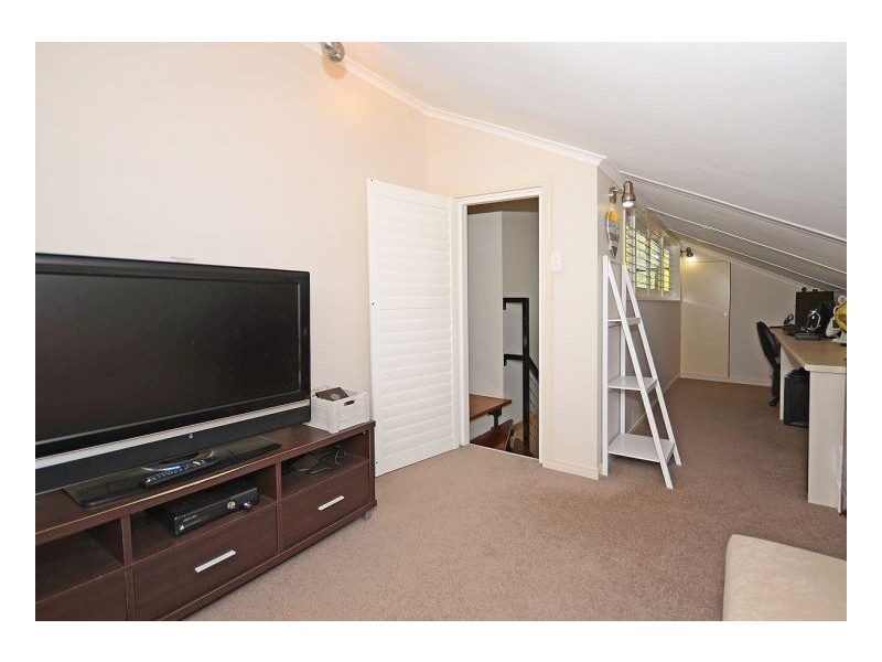 141 Truro St, Torquay QLD 4655