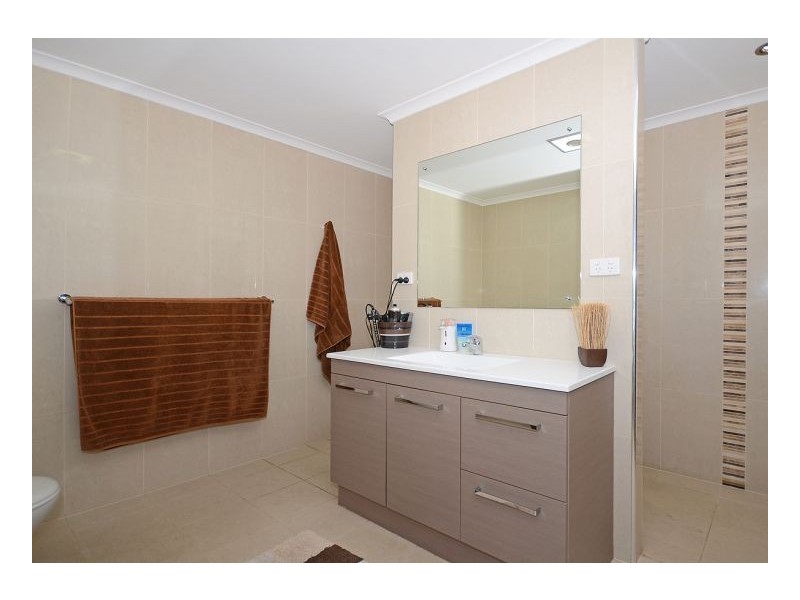 141 Truro St, Torquay QLD 4655