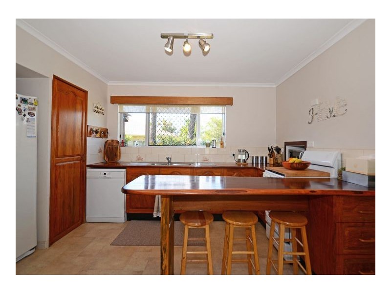 141 Truro St, Torquay QLD 4655