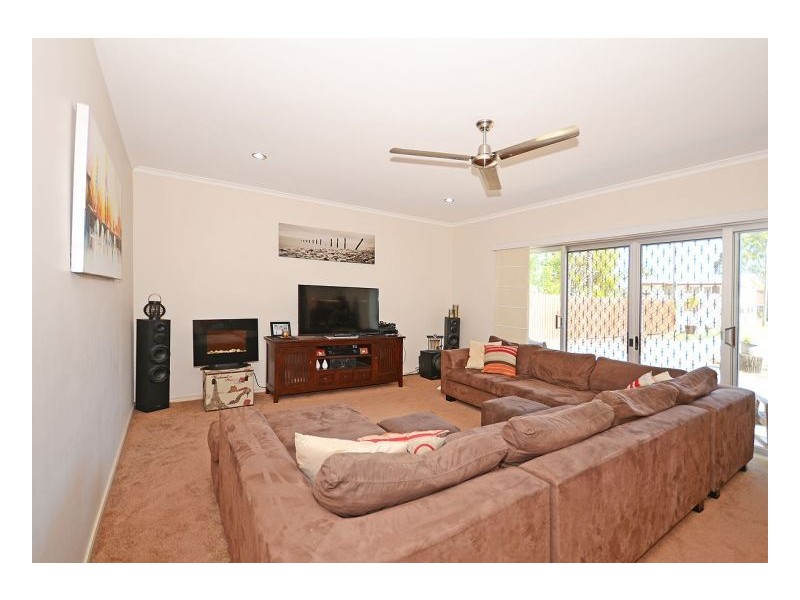 141 Truro St, Torquay QLD 4655