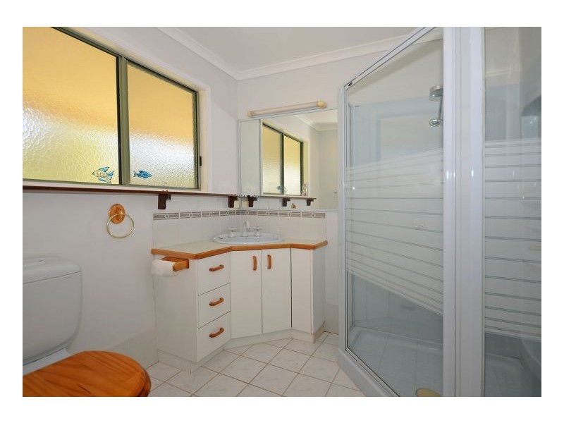 5 Caroline Court, Burrum River QLD 4659