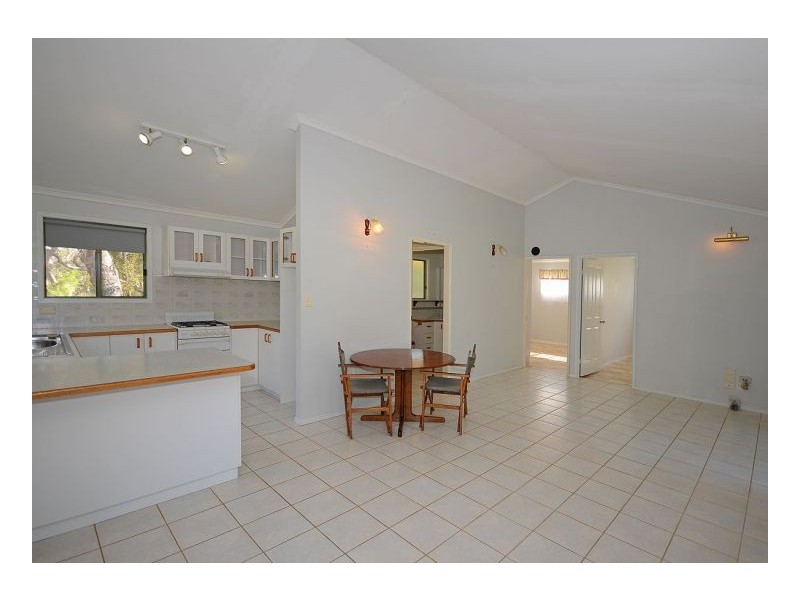 5 Caroline Court, Burrum River QLD 4659