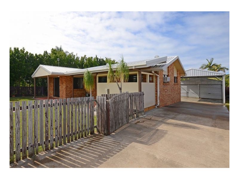 56 Limpus Street, Urangan QLD 4655