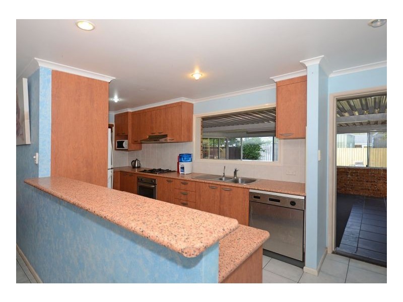 56 Limpus Street, Urangan QLD 4655