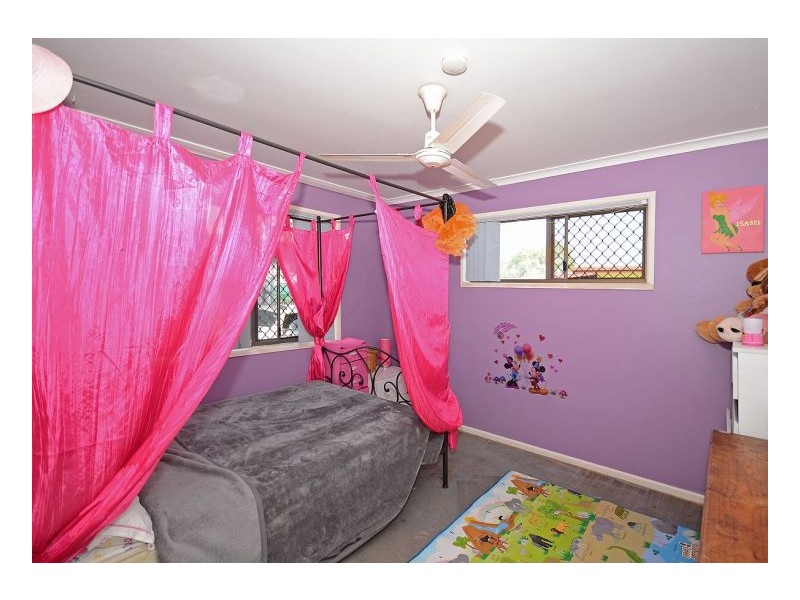 56 Limpus Street, Urangan QLD 4655