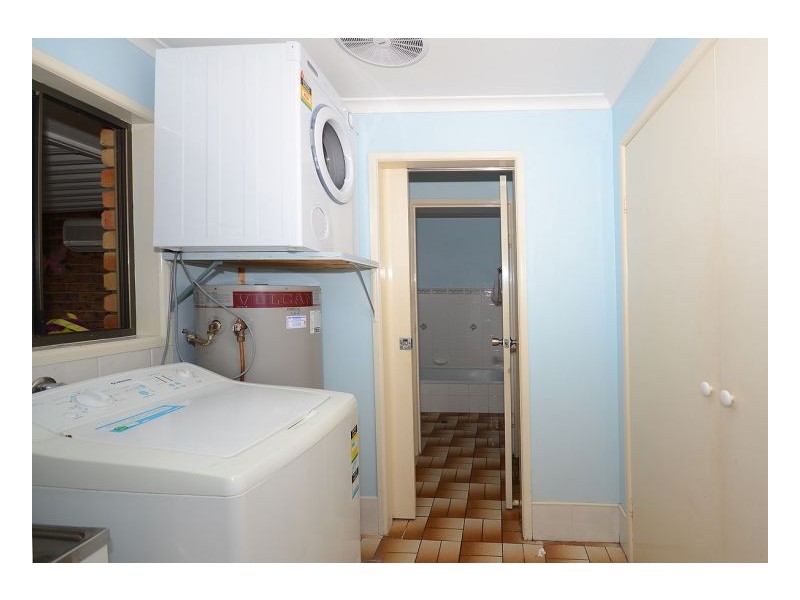 56 Limpus Street, Urangan QLD 4655