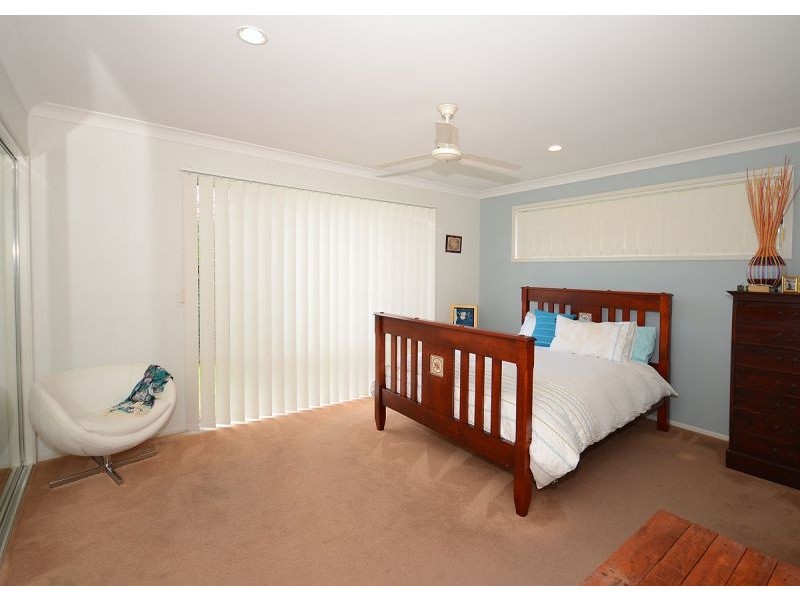 9 Captain Cook Street, Urraween QLD 4655