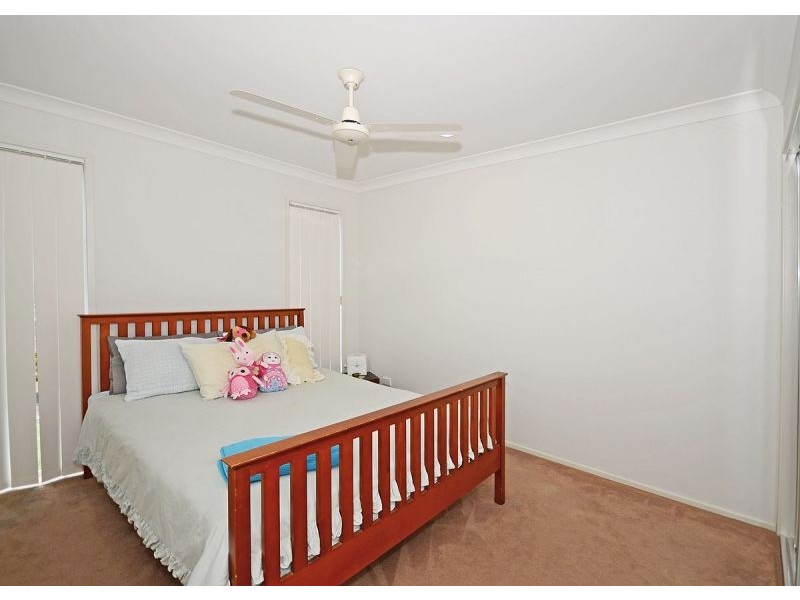 9 Captain Cook Street, Urraween QLD 4655