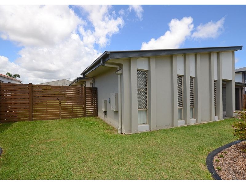 9 Captain Cook Street, Urraween QLD 4655