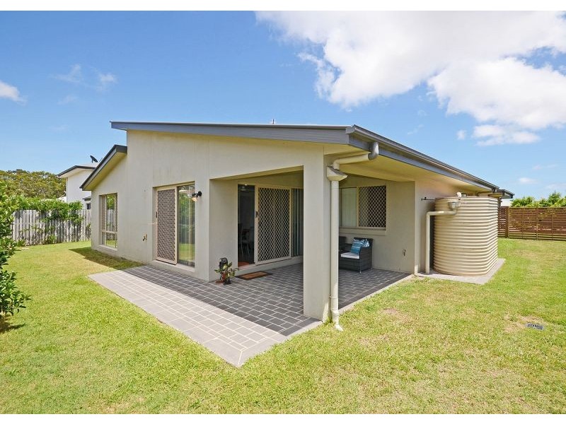 9 Captain Cook Street, Urraween QLD 4655