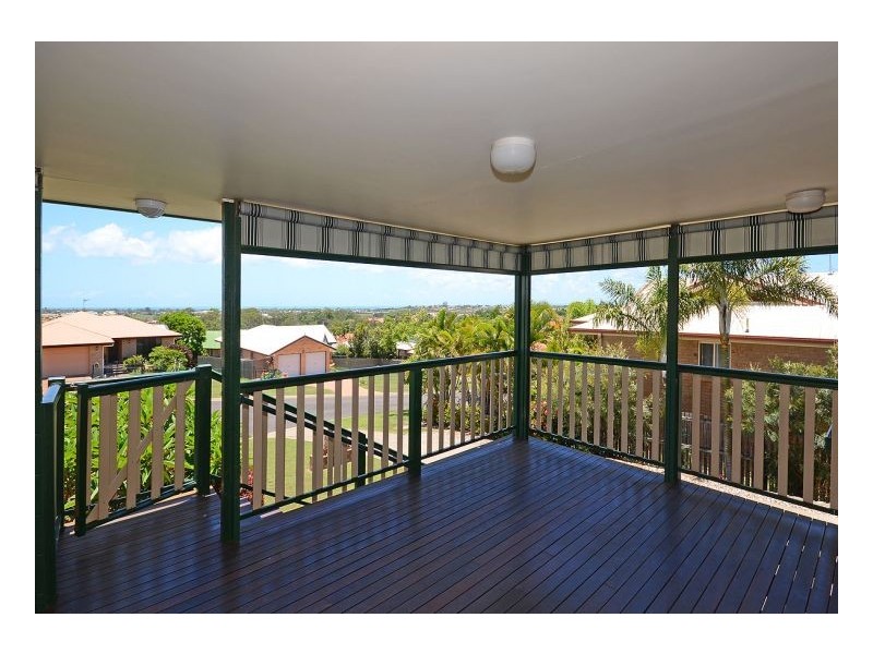 8 Nicholson Ct, Urraween QLD 4655
