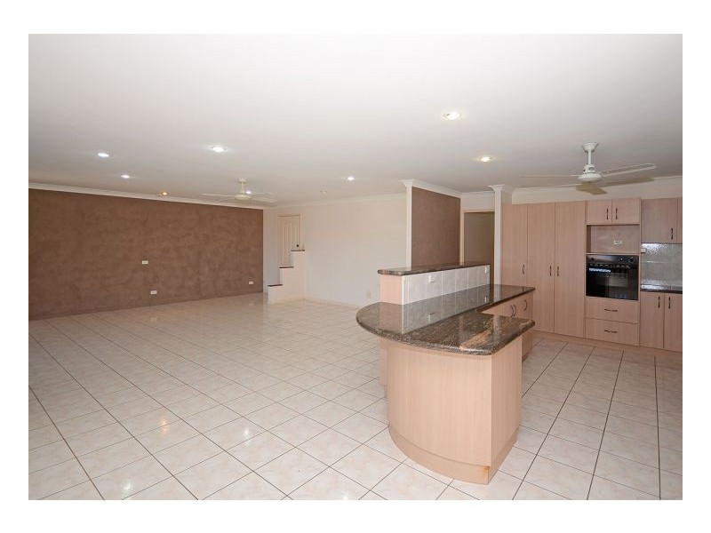 8 Nicholson Ct, Urraween QLD 4655