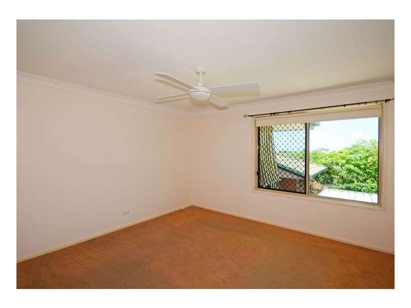 8 Nicholson Ct, Urraween QLD 4655