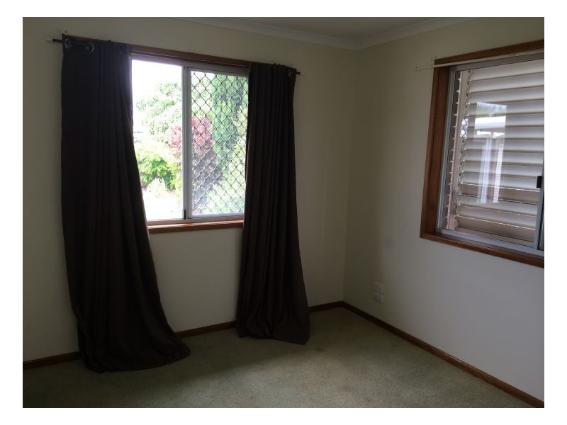 90 oleander avenue, Scarness QLD 4655