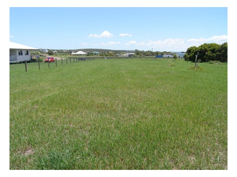 3 Tranquility Court, River Heads QLD 4655