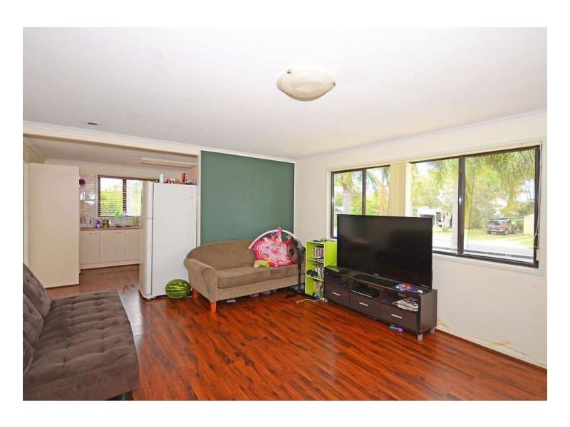 6-8 Crescent Street, Urangan QLD 4655