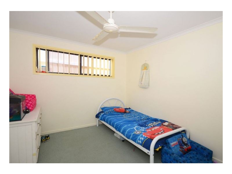 6-8 Crescent Street, Urangan QLD 4655