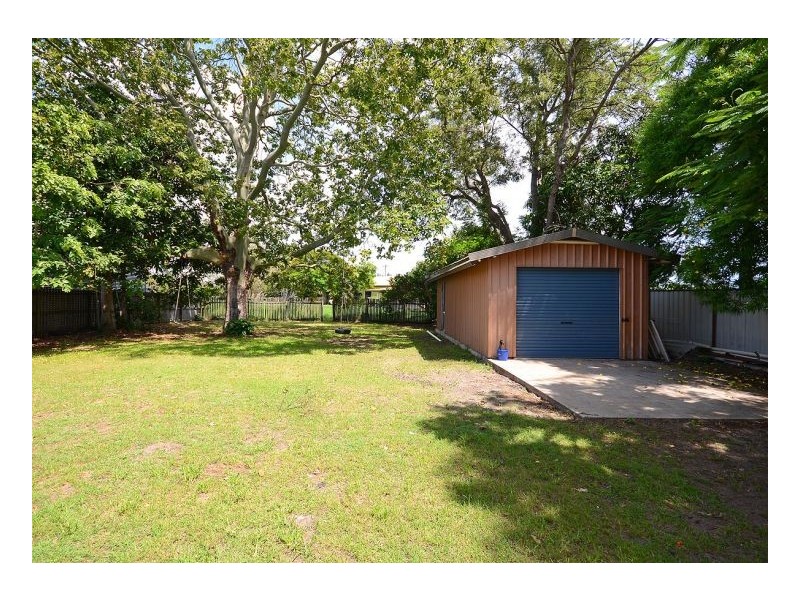 9 Gibbs Street, Urangan QLD 4655