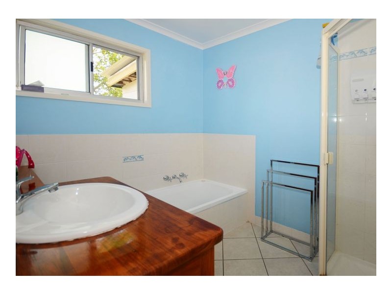 9 Gibbs Street, Urangan QLD 4655