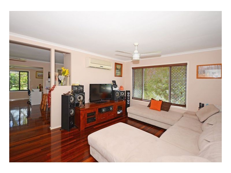 9 Gibbs Street, Urangan QLD 4655