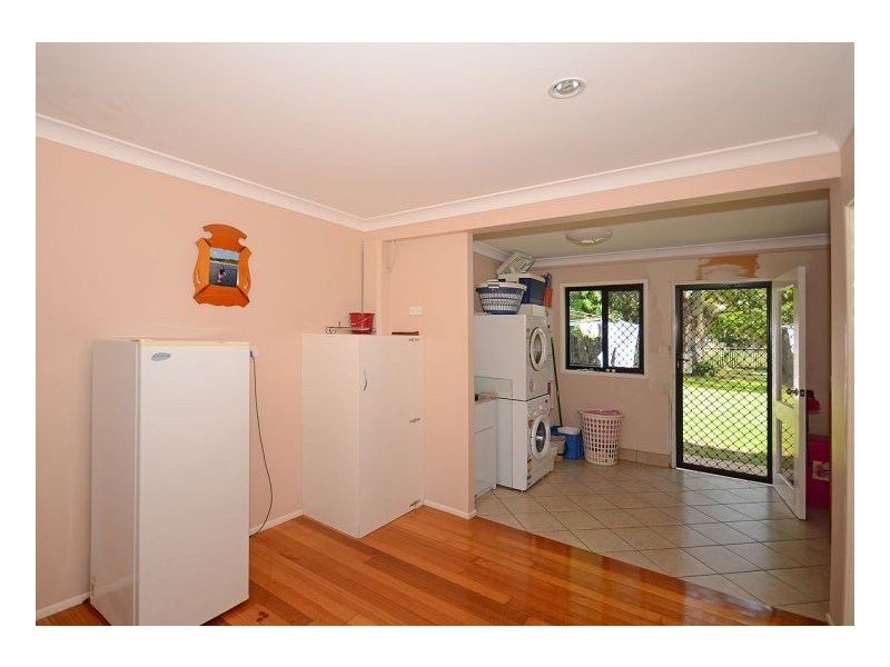 9 Gibbs Street, Urangan QLD 4655