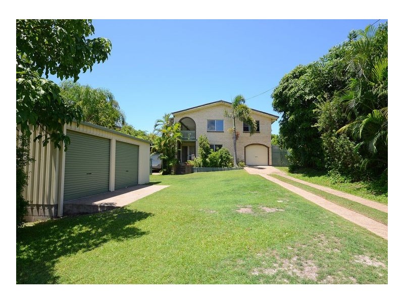 3 Top Street, Torquay QLD 4655