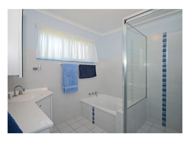 3 Top Street, Torquay QLD 4655