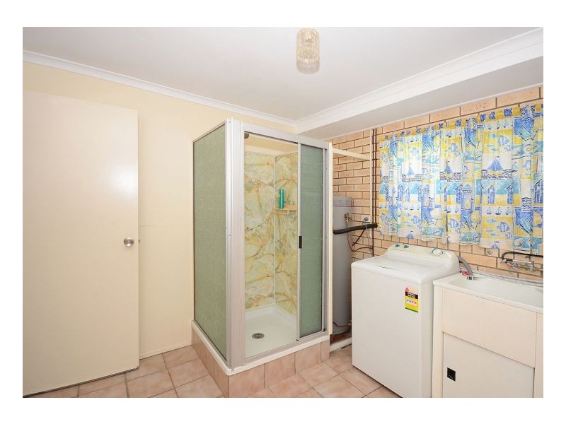 3 Top Street, Torquay QLD 4655