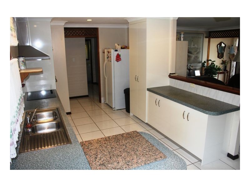 15 Keppel Court, Kawungan QLD 4655